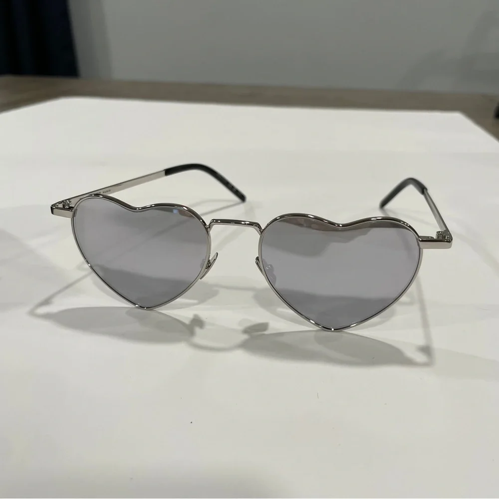 New Saint Laurent LOULOU Mirror Heart Shaped Sunglasses Silver w/ silver lenses - Picture 3 of 13